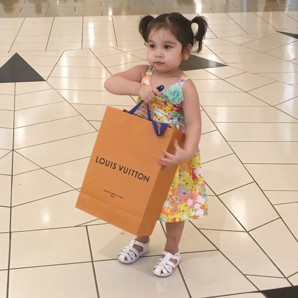 Meet your Posher, Reagan - Picture 2 of 4